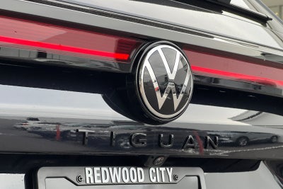 2026 Volkswagen Tiguan 2.0T SE R-Line Black