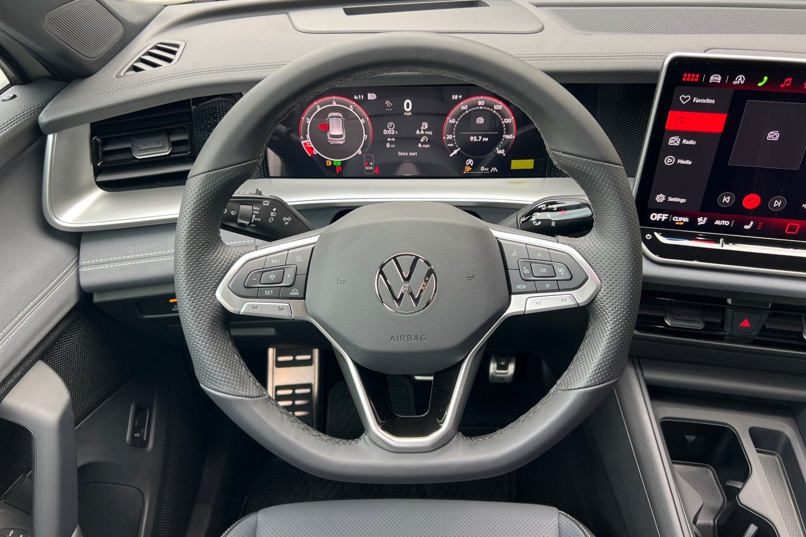 2026 Volkswagen Tiguan 2.0T SE R-Line Black