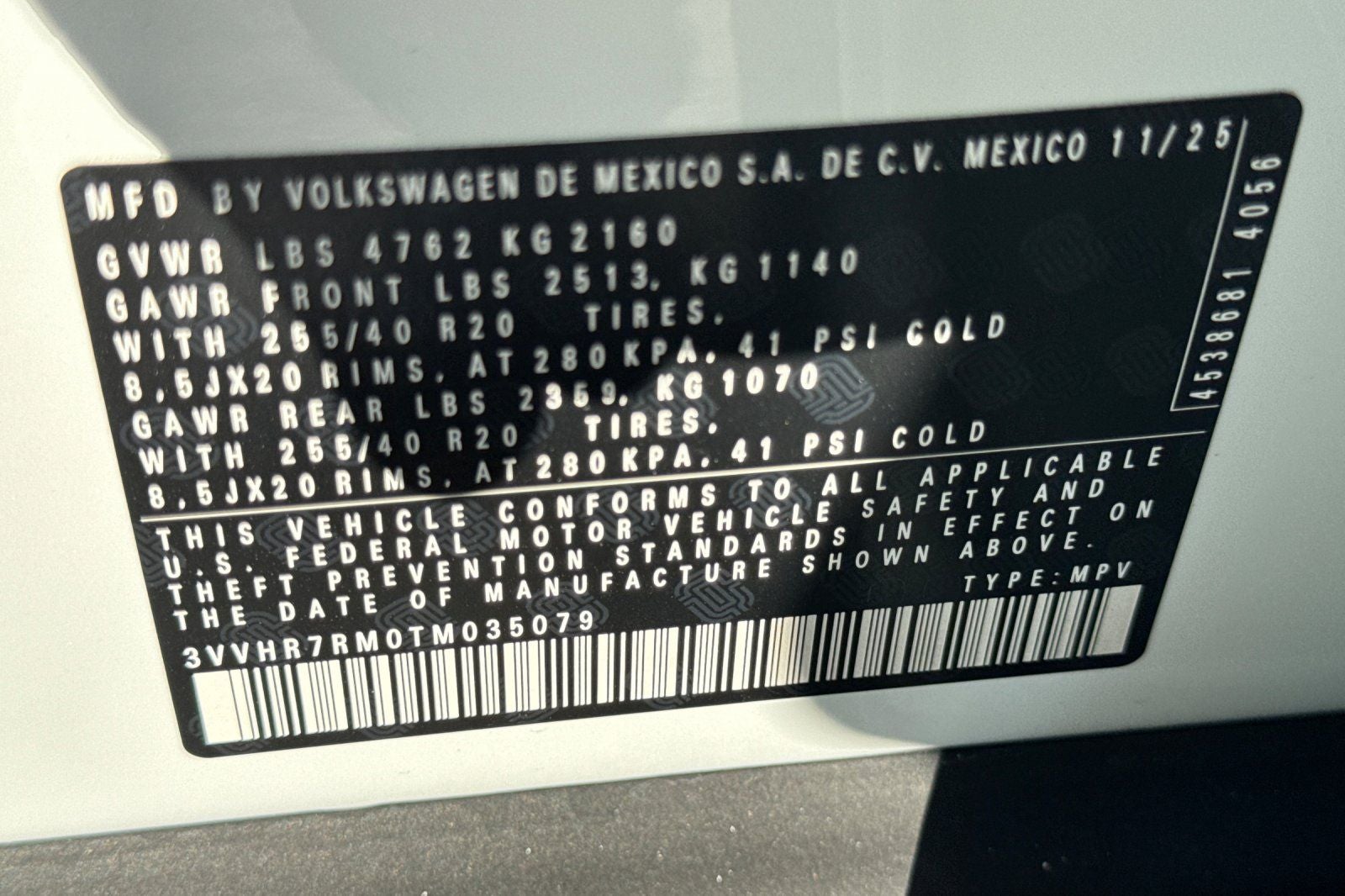 2026 Volkswagen Tiguan 2.0T SE R-Line Black