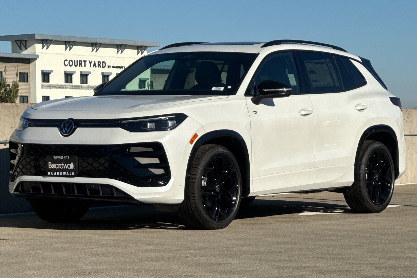 2026 Volkswagen Tiguan 2.0T SE R-Line Black