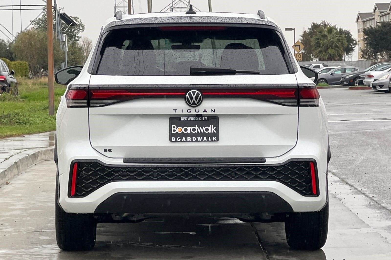 2026 Volkswagen Tiguan 2.0T SE R-Line Black