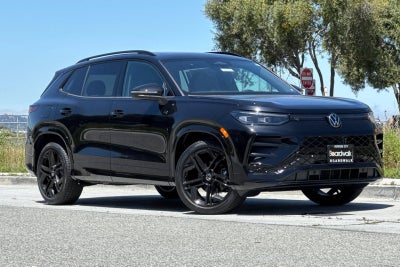2026 Volkswagen Tiguan 2.0T SE R-Line Black