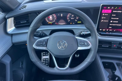 2026 Volkswagen Tiguan 2.0T SE R-Line Black