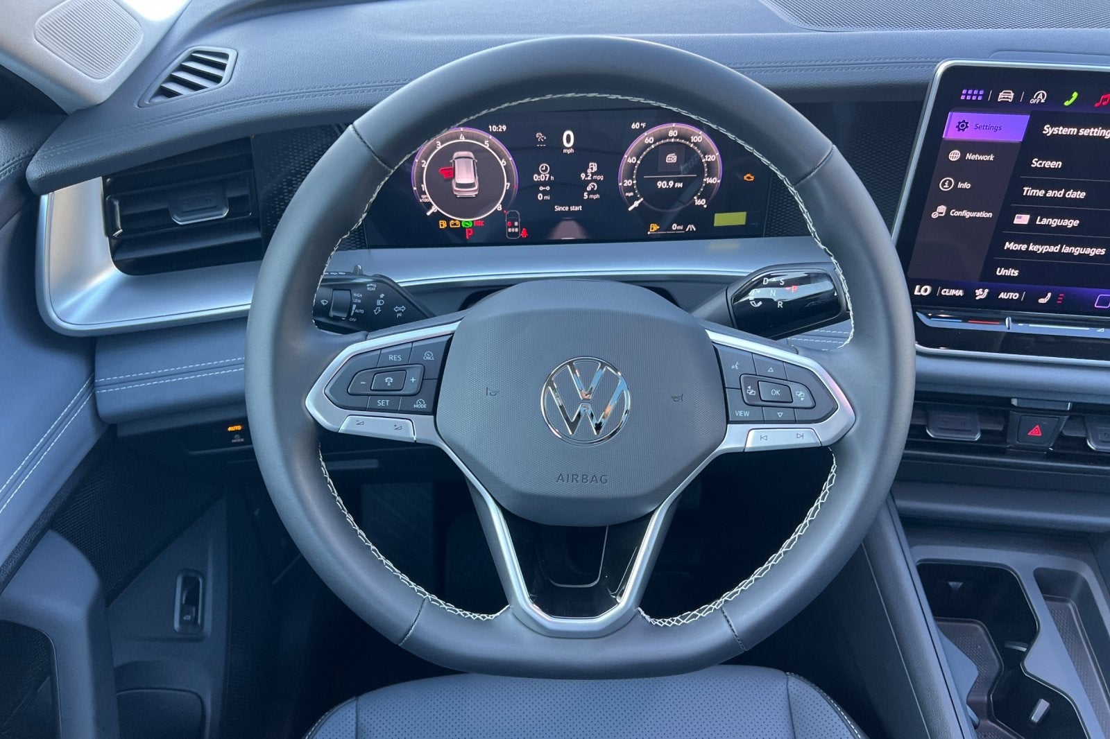 2026 Volkswagen Tiguan 2.0T SE