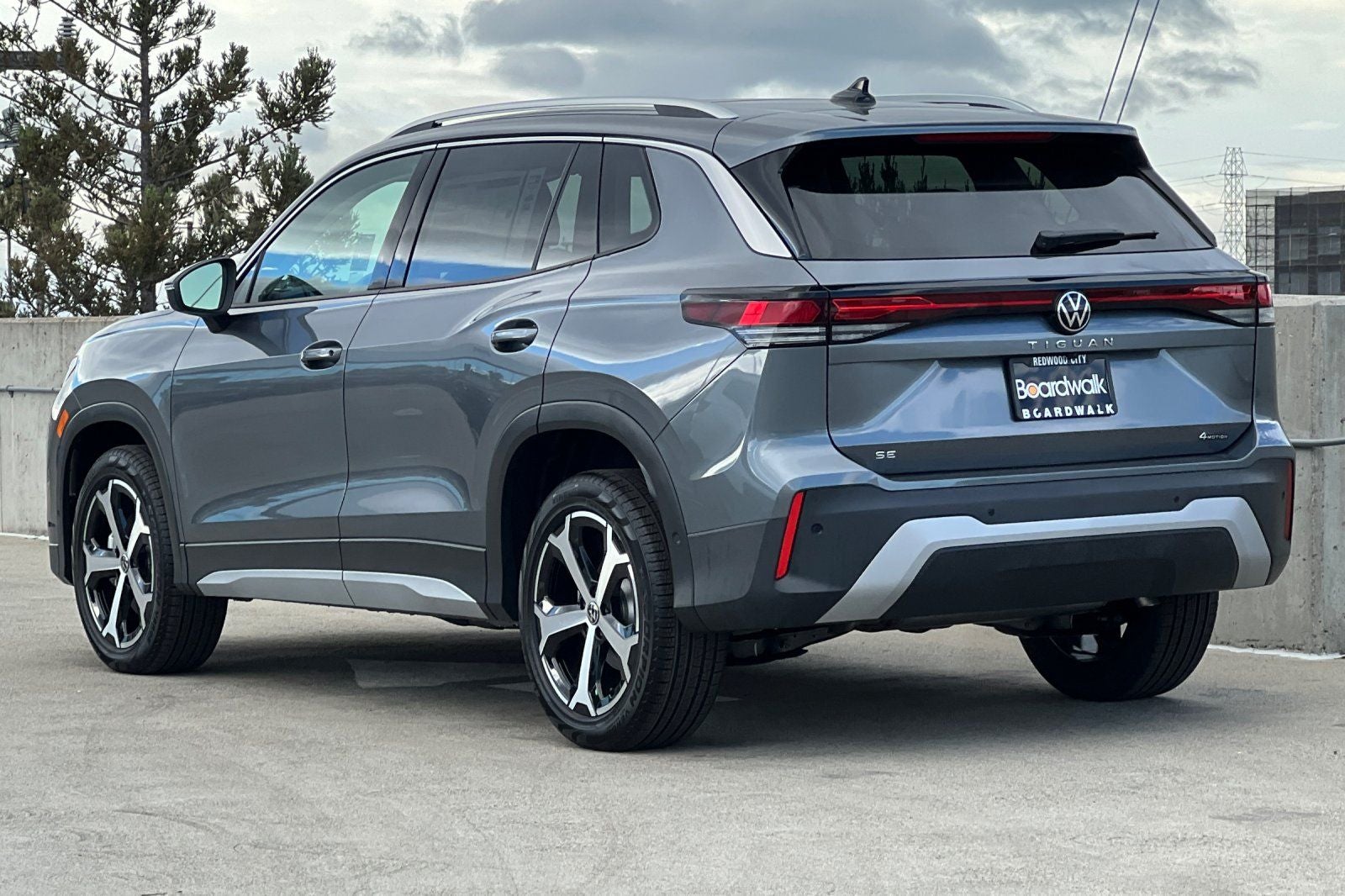 2026 Volkswagen Tiguan 2.0T SE