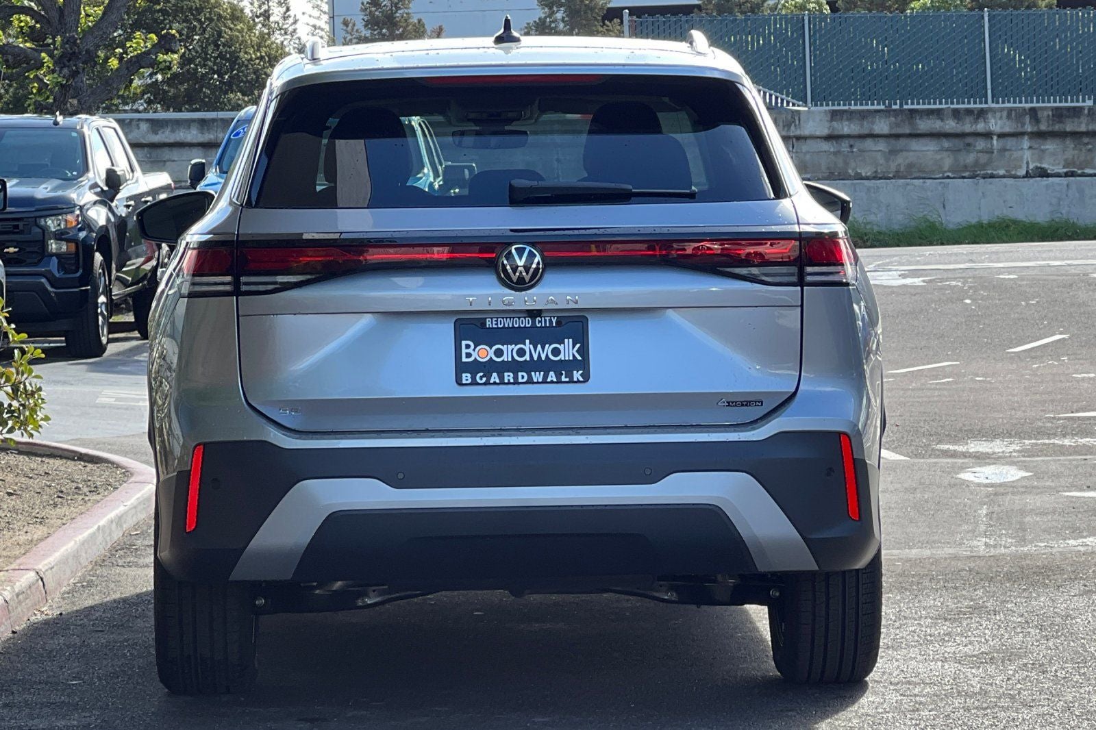 2026 Volkswagen Tiguan 2.0T SE