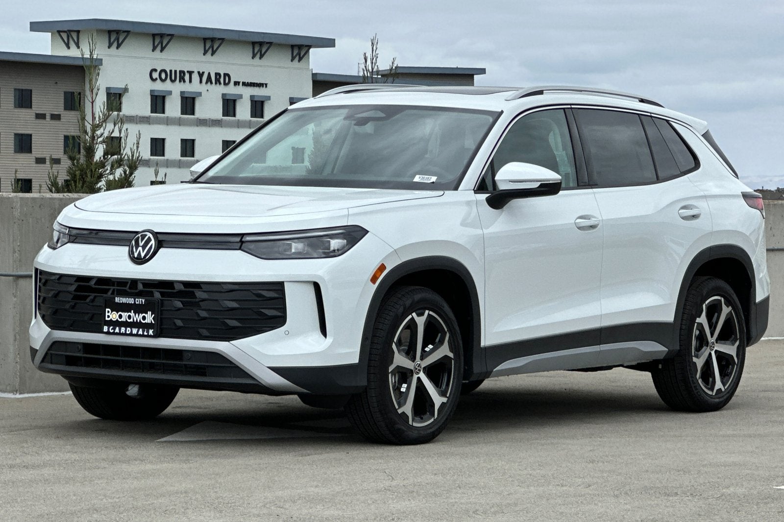 2026 Volkswagen Tiguan 2.0T SE