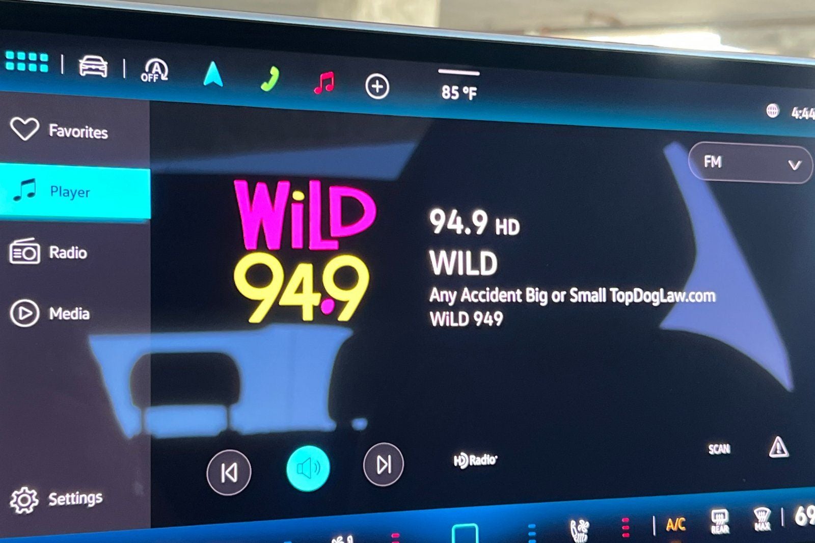 2026 Volkswagen Tiguan 2.0T SEL R-Line