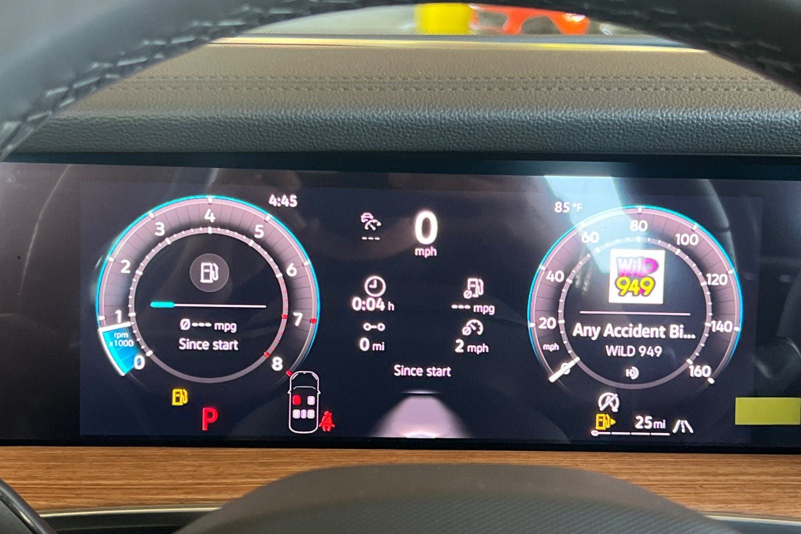 2026 Volkswagen Tiguan 2.0T SEL R-Line