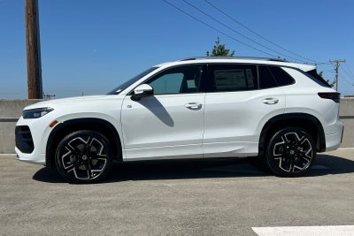 2026 Volkswagen Tiguan 2.0T SEL R-Line