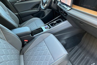 2026 Volkswagen Tiguan 2.0T SEL R-Line Turbo
