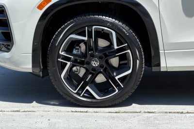 2026 Volkswagen Tiguan 2.0T SEL R-Line Turbo