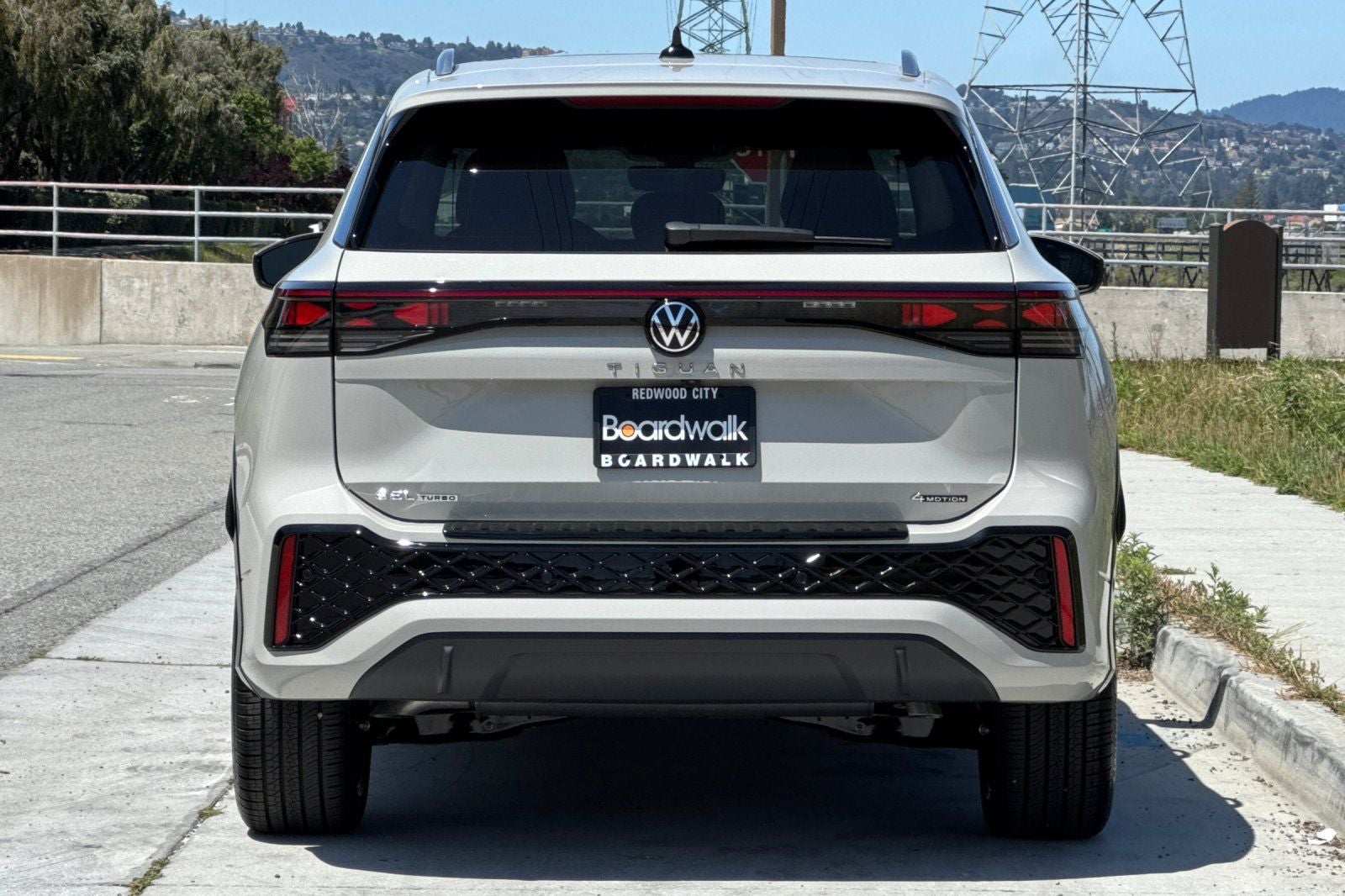 2026 Volkswagen Tiguan 2.0T SEL R-Line Turbo