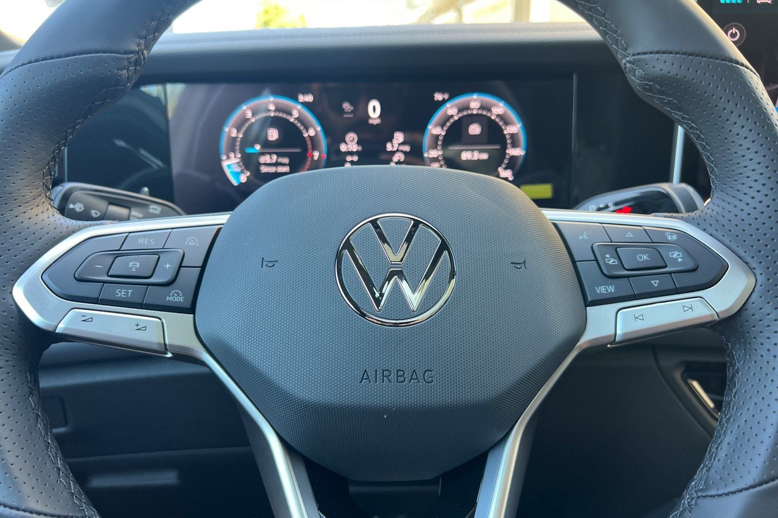 2026 Volkswagen Tiguan 2.0T SEL R-Line Turbo