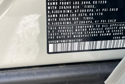 2026 Volkswagen Tiguan 2.0T SEL R-Line