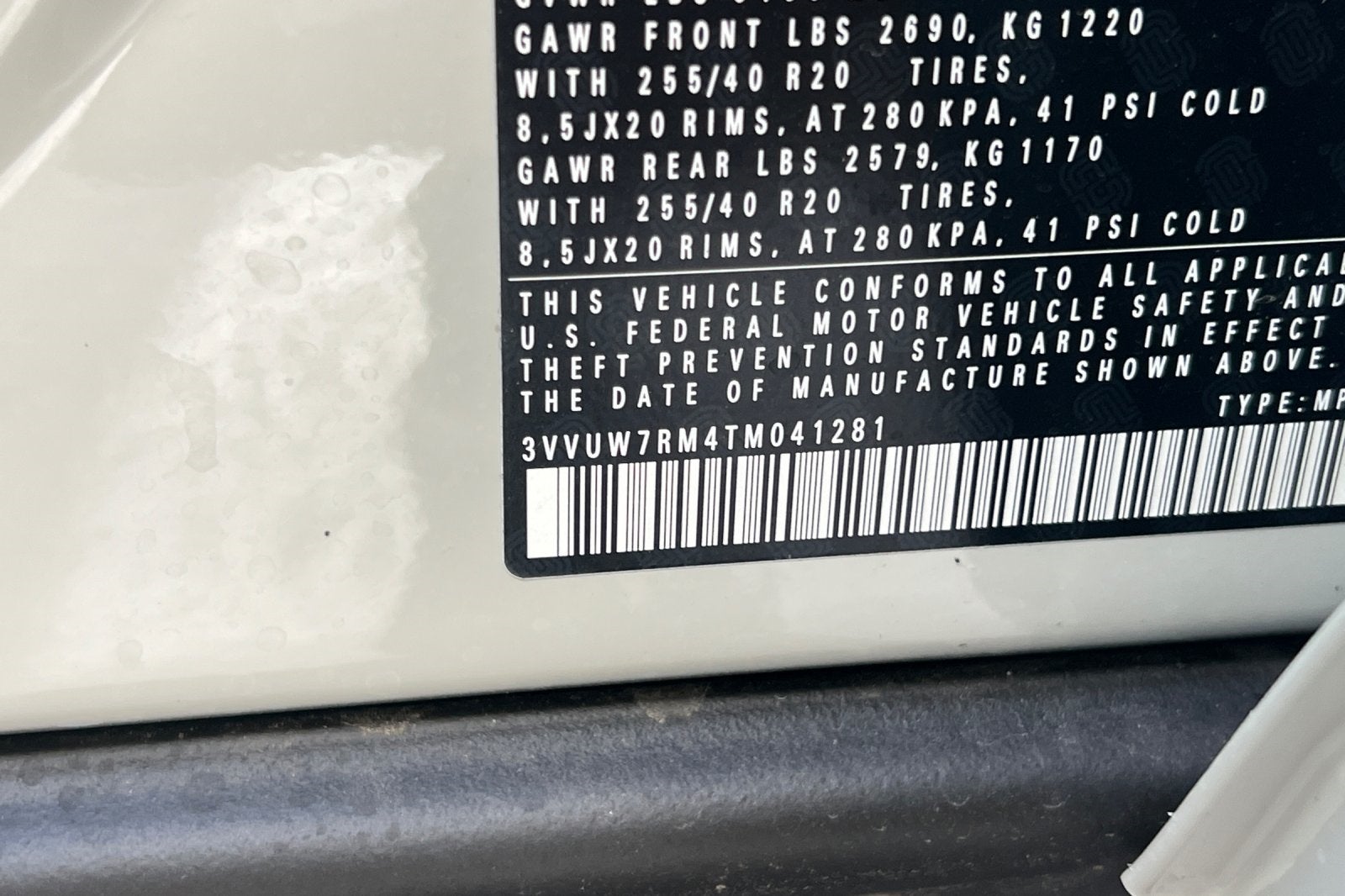 2026 Volkswagen Tiguan 2.0T SEL R-Line