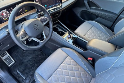 2026 Volkswagen Tiguan 2.0T SEL R-Line