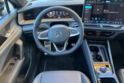 2026 Volkswagen Tiguan 2.0T SEL R-Line