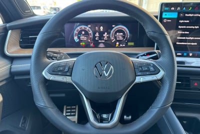 2026 Volkswagen Tiguan 2.0T SEL R-Line