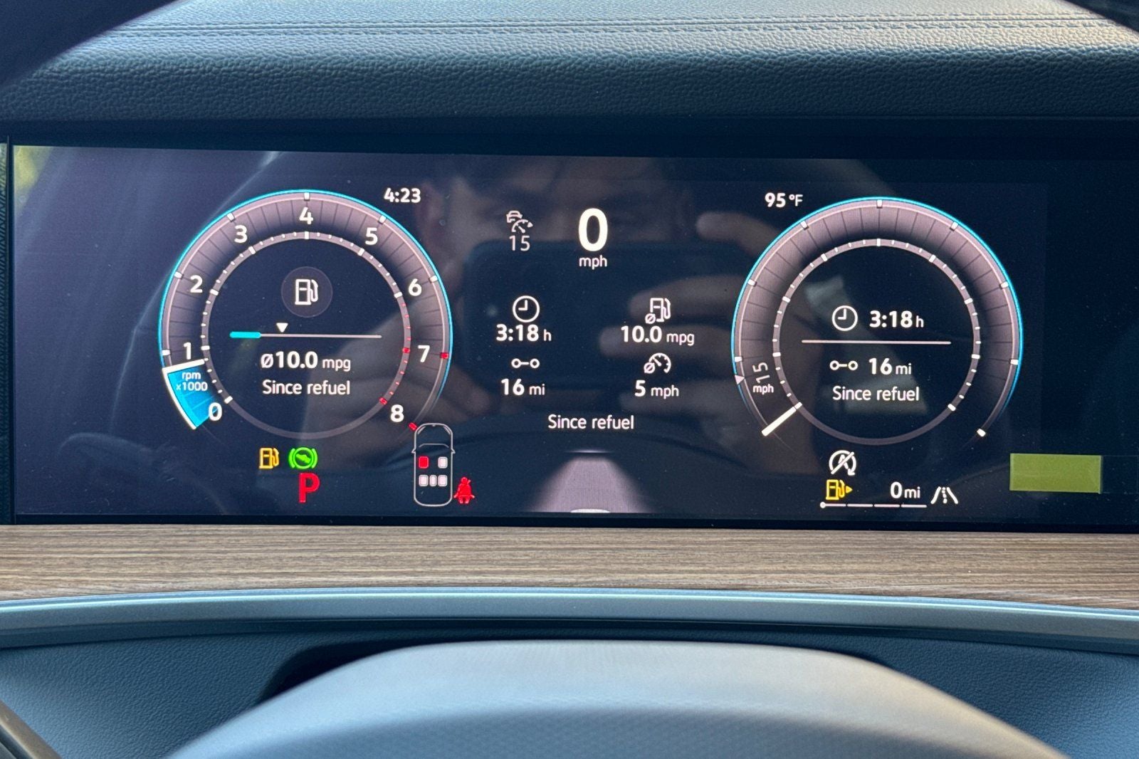 2026 Volkswagen Tiguan 2.0T SEL R-Line