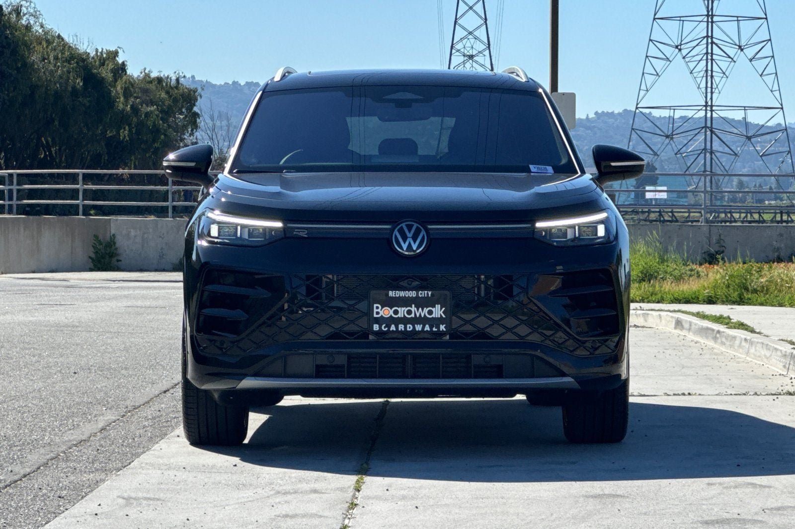 2026 Volkswagen Tiguan 2.0T SEL R-Line