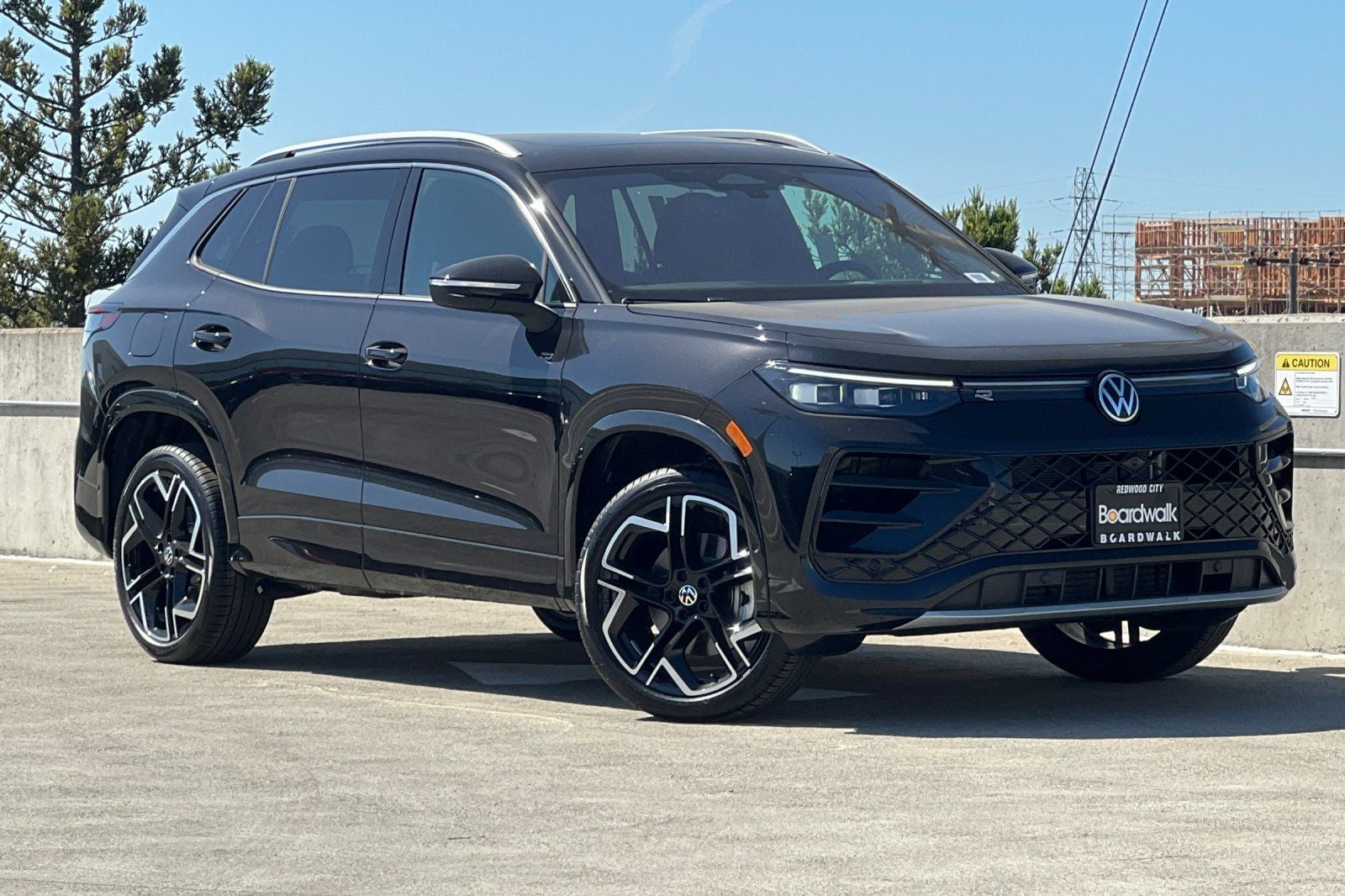 2026 Volkswagen Tiguan 2.0T SEL R-Line