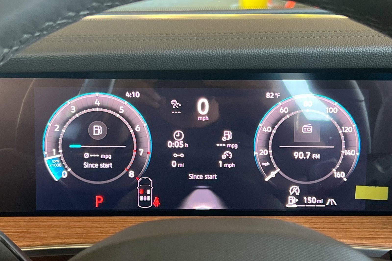 2026 Volkswagen Tiguan 2.0T SEL R-Line