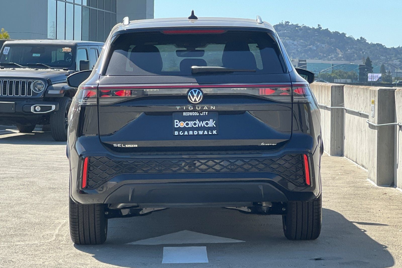2026 Volkswagen Tiguan 2.0T SEL R-Line