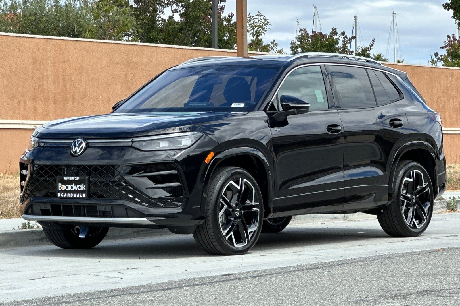 2026 Volkswagen Tiguan 2.0T SEL R-Line Turbo