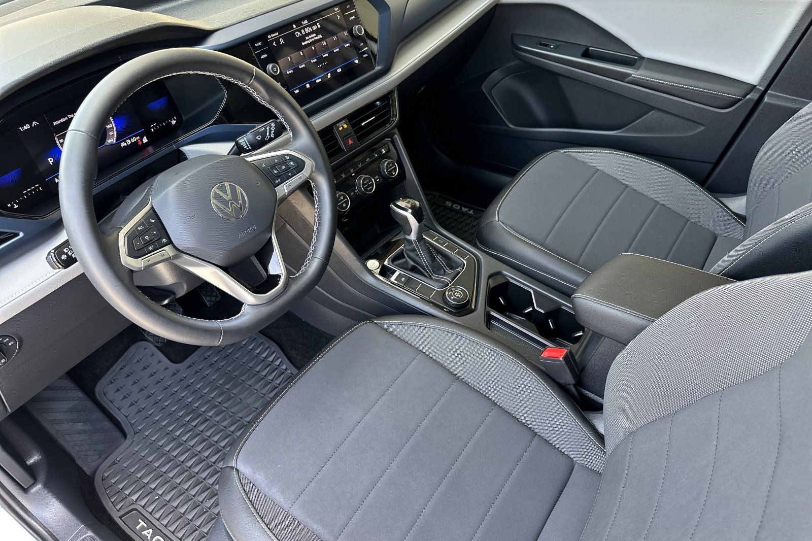2024 Volkswagen Taos 1.5T SE