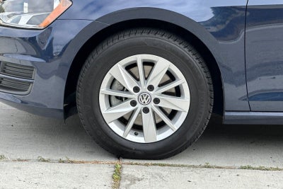 2015 Volkswagen Golf TSI S 4-Door