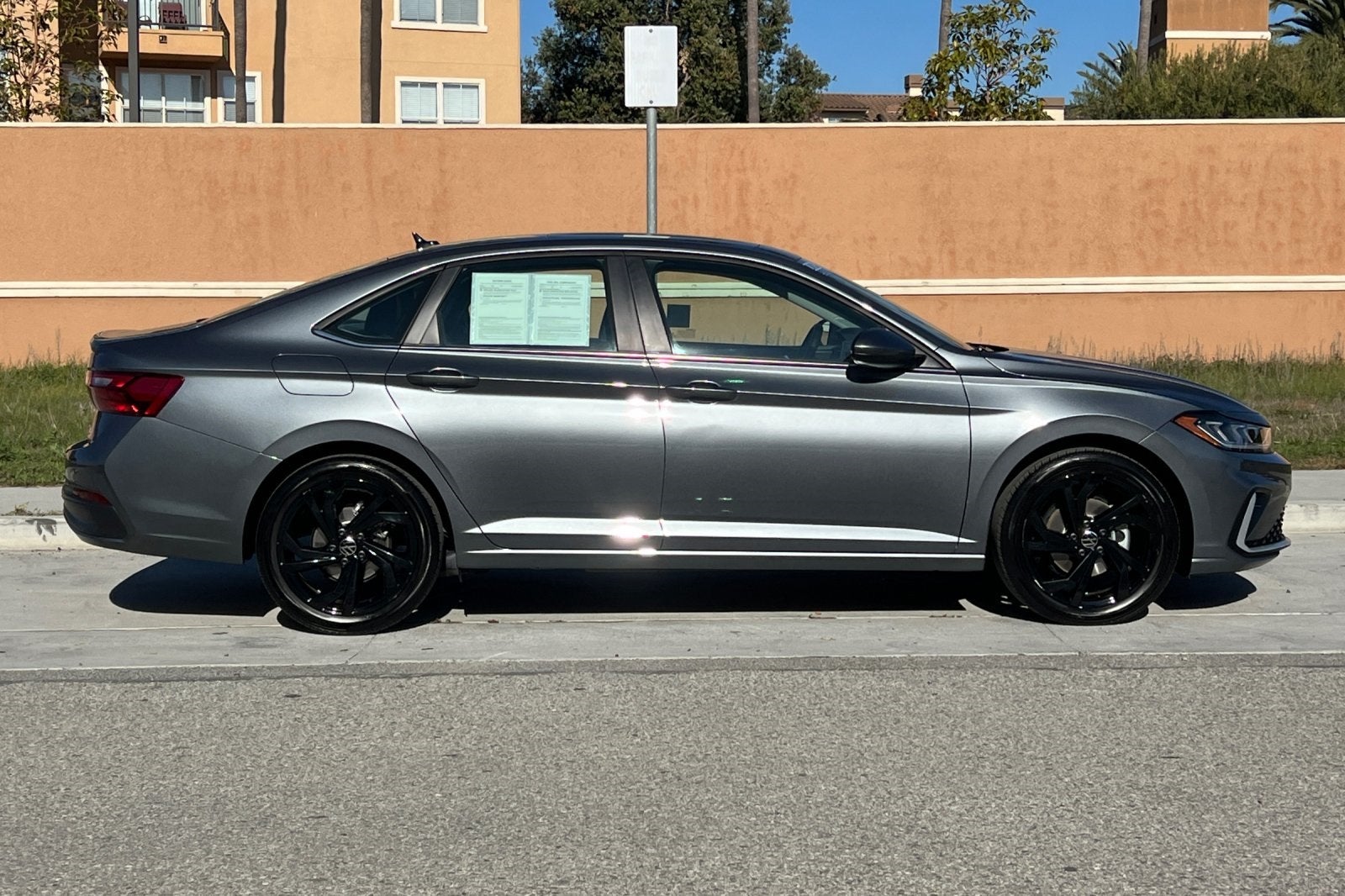 2025 Volkswagen Jetta 1.5T SE