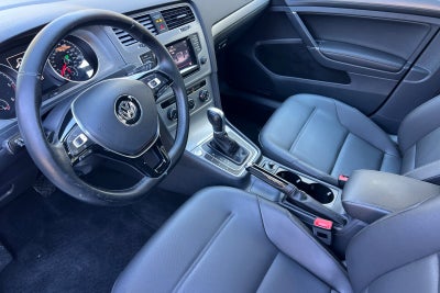 2015 Volkswagen Golf SportWagen Base