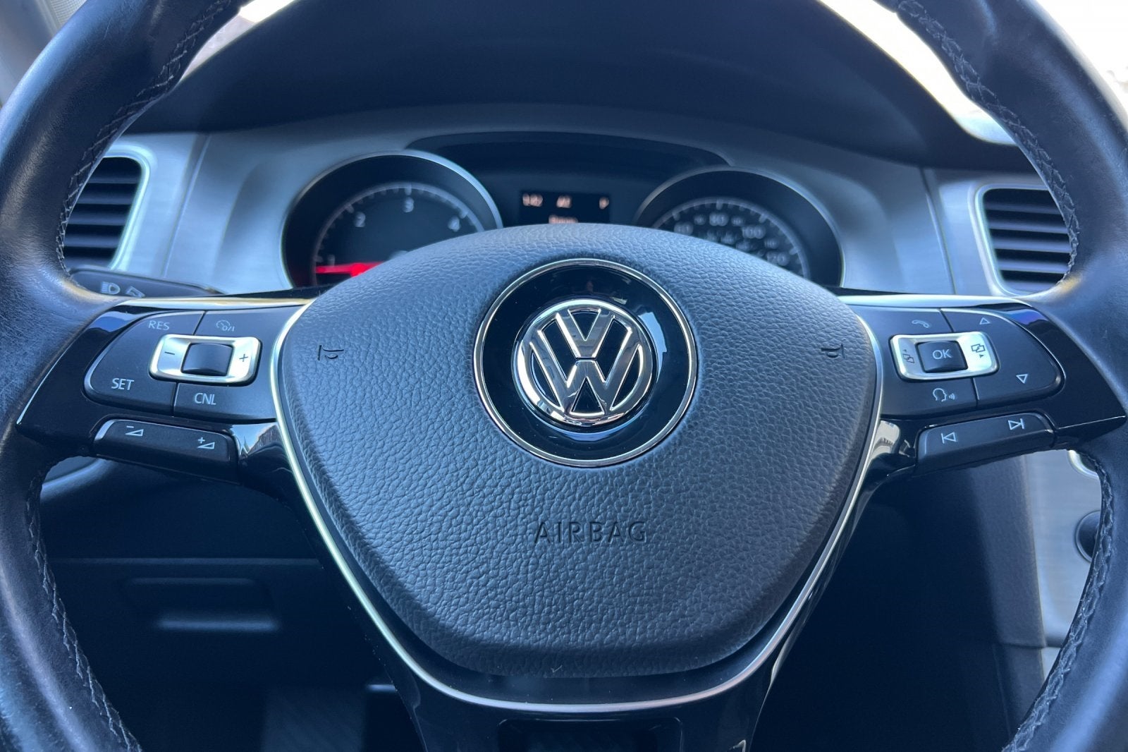 2015 Volkswagen Golf SportWagen Base