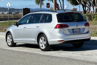 2015 Volkswagen Golf SportWagen Base