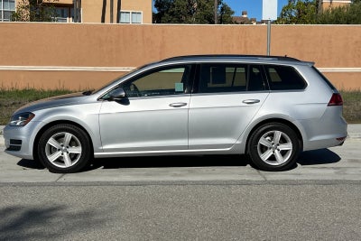 2015 Volkswagen Golf SportWagen Base