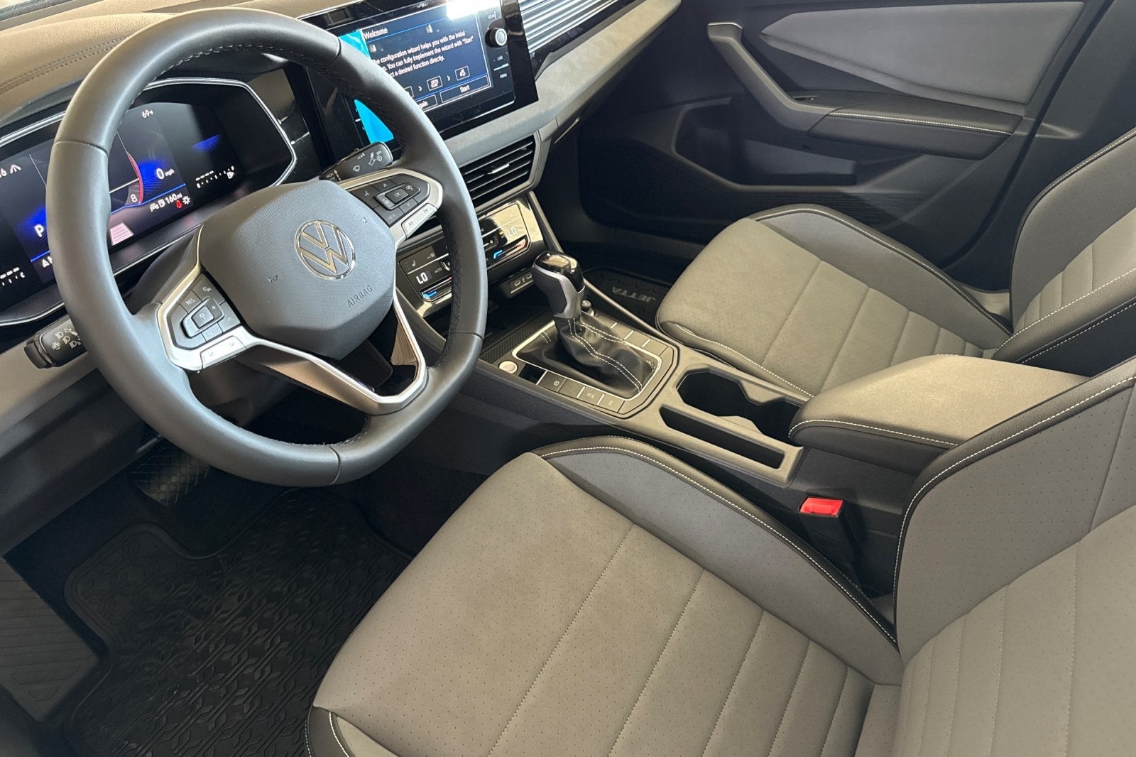 2025 Volkswagen Jetta 1.5T SE