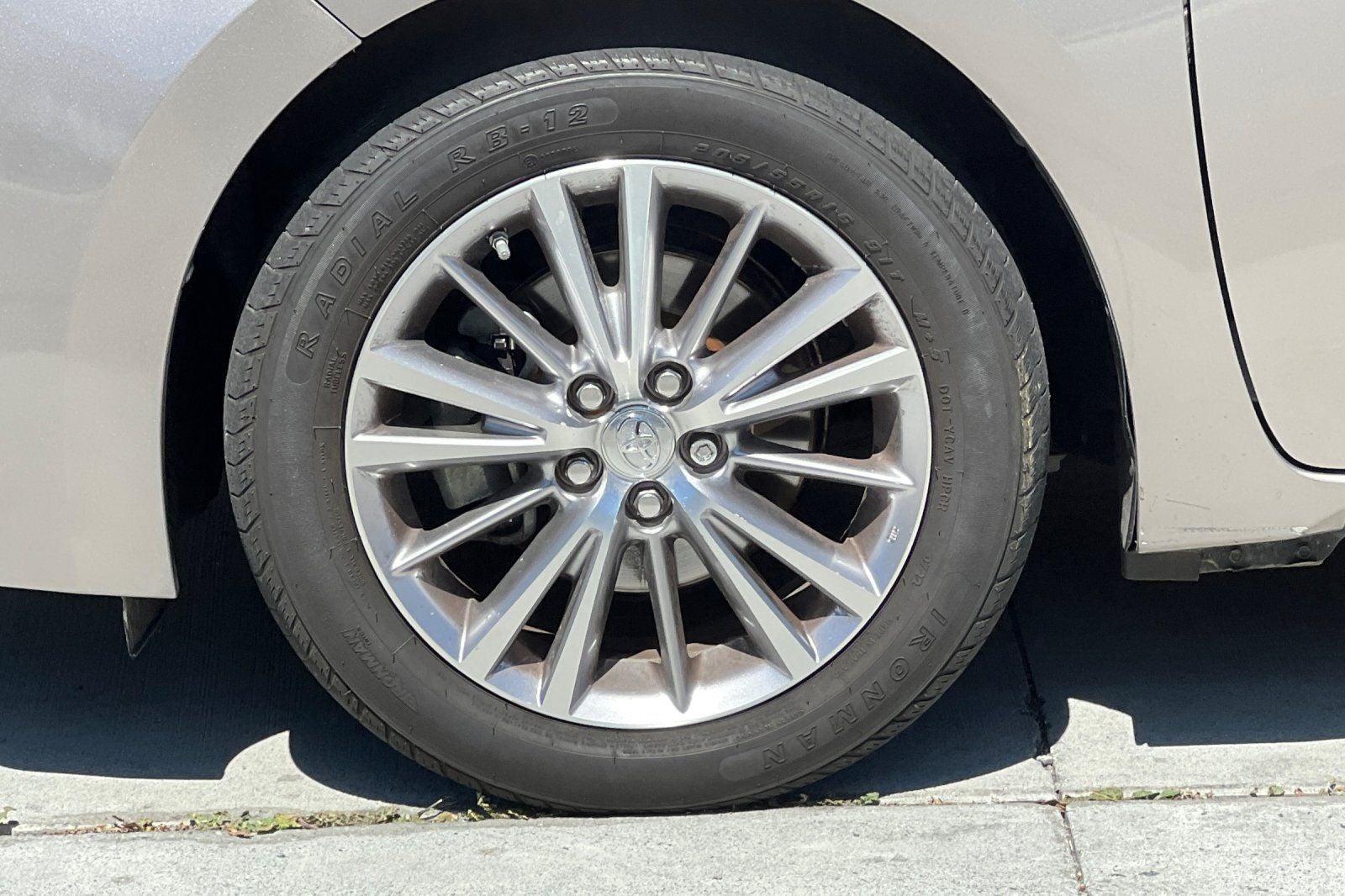 2015 Toyota Corolla LE Plus