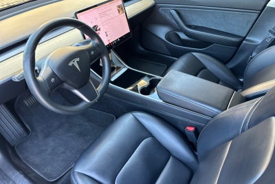 2019 Tesla Model 3 Standard Range Plus