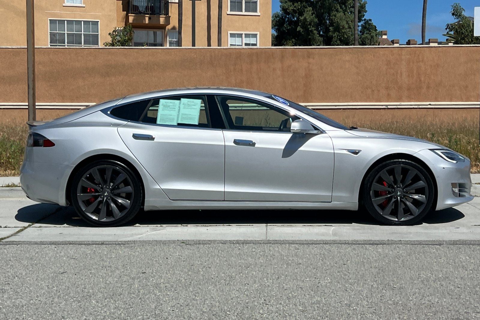 2016 Tesla Model S P90D