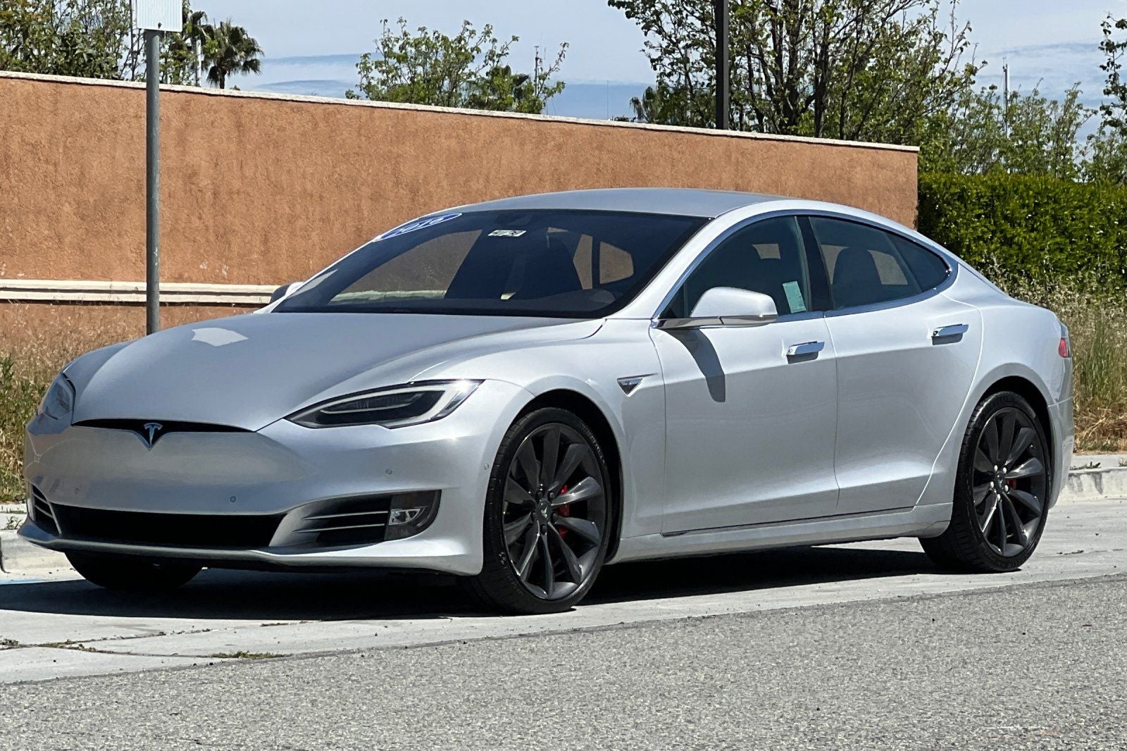 2016 Tesla Model S P90D