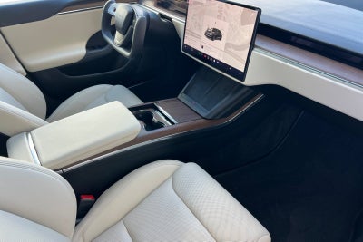 2022 Tesla Model S Base