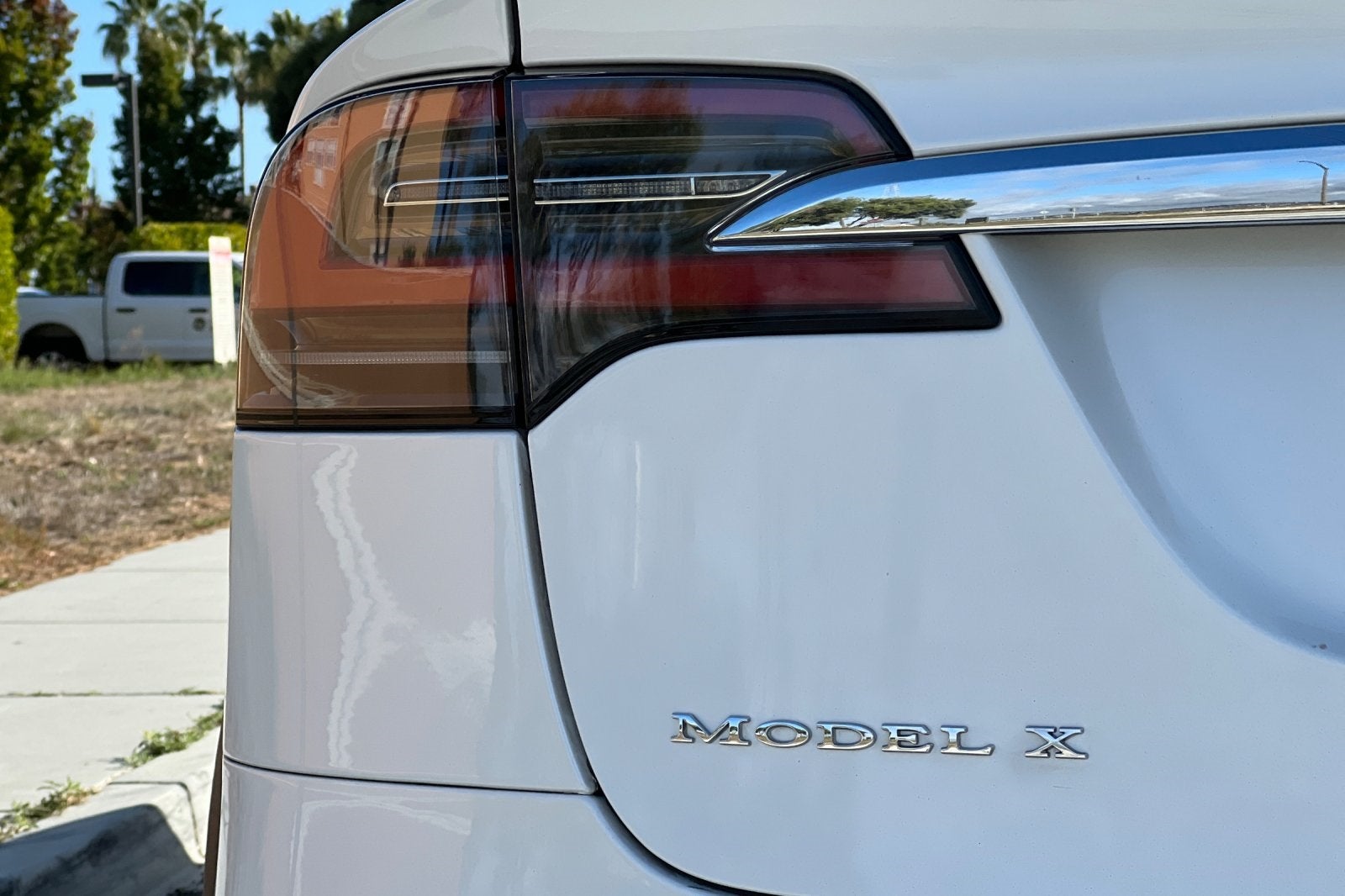 2016 Tesla Model X P90D Founder's Edition