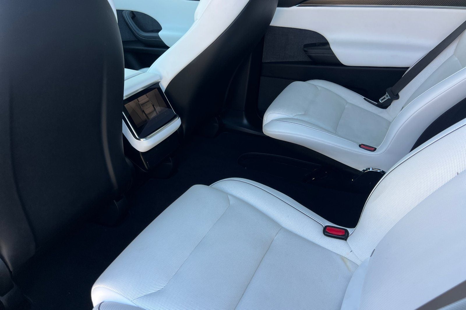 2022 Tesla Model X Plaid