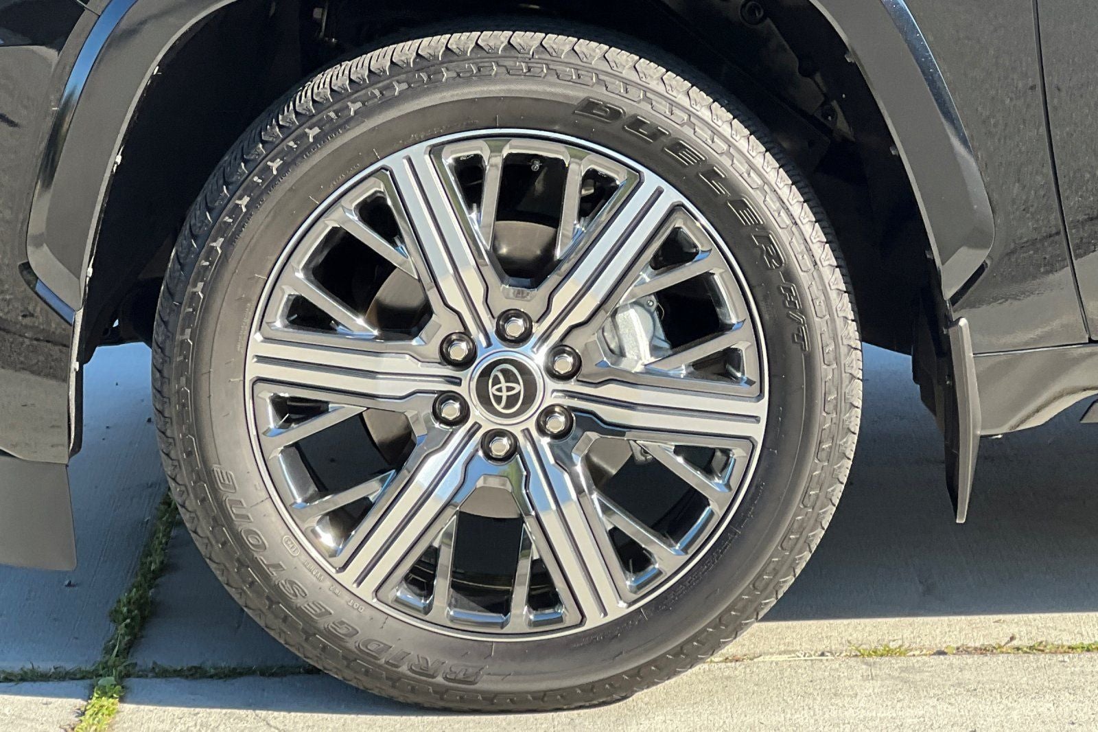 2023 Toyota Sequoia Capstone