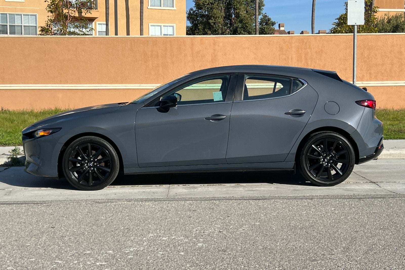 2024 Mazda Mazda3 2.5 S Carbon Edition