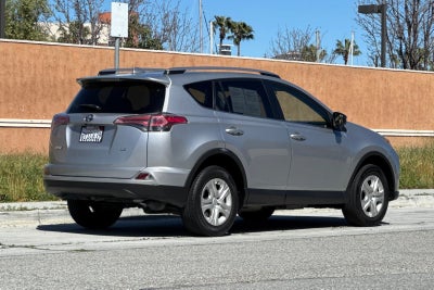 2018 Toyota RAV4 LE