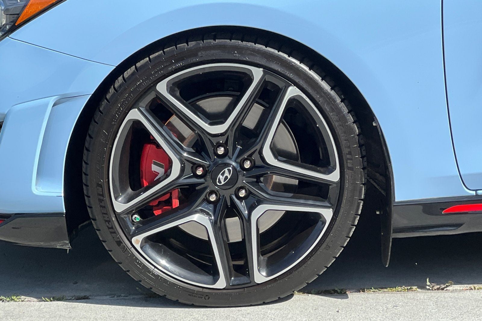 2022 Hyundai Veloster N Base