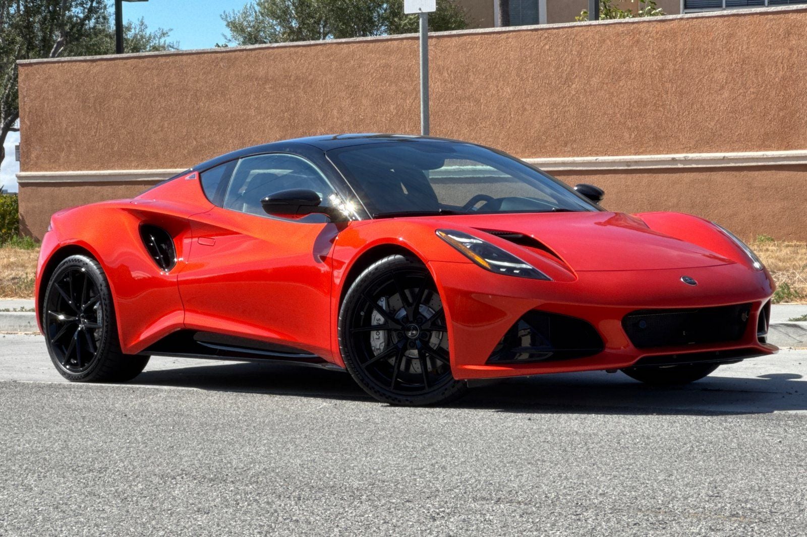 2025 Lotus Emira V6