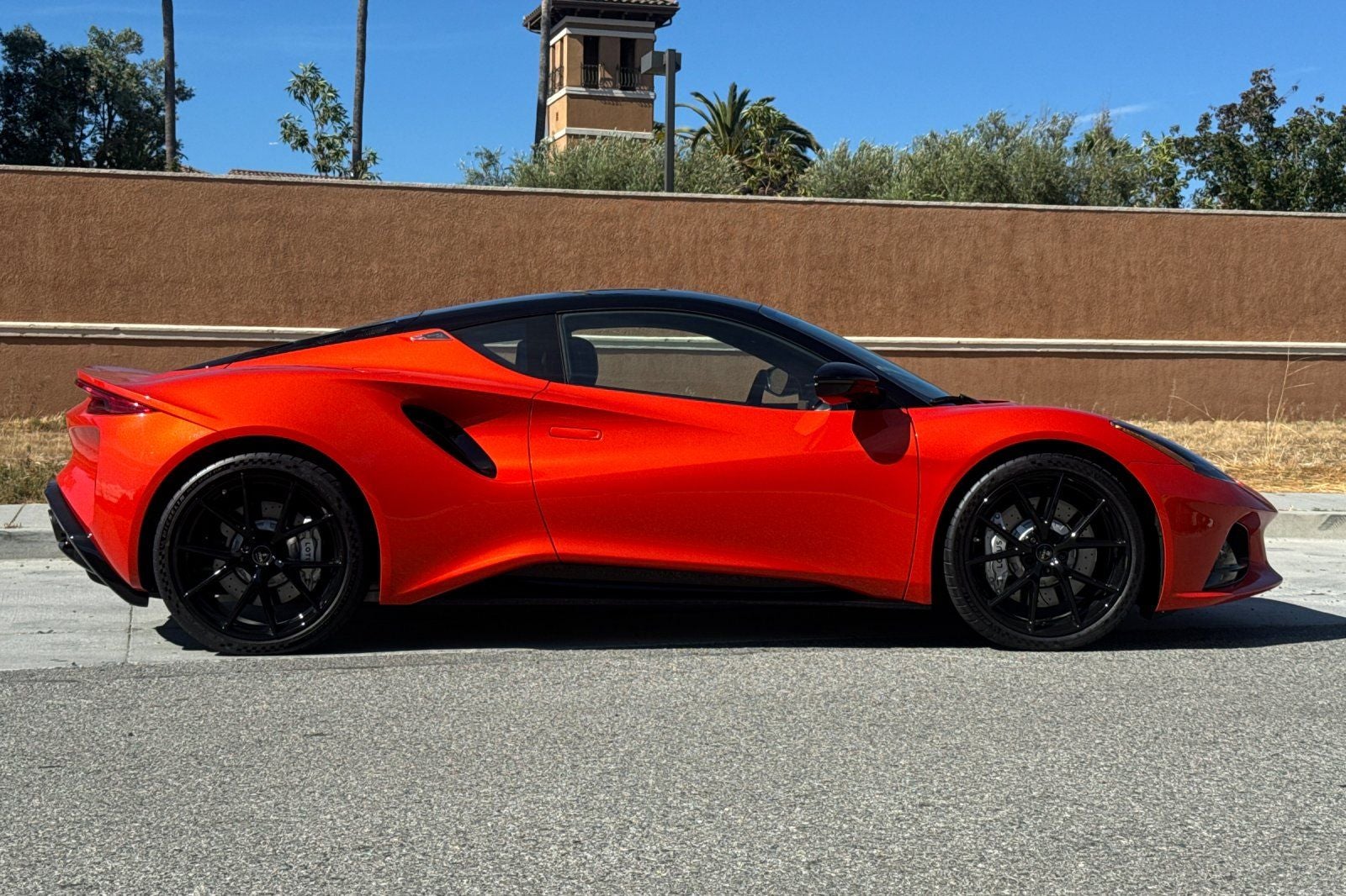 2025 Lotus Emira V6